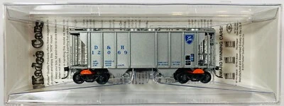 KADEE HO - 8642 - PS2 Covered 2 Bay Hopper - Delaware & Hudson - As New - Image 1 of 4