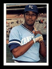 1975 SSPC #178 Vada Pinson   NM X2546811