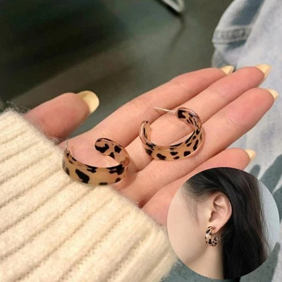 Women Simple Earrings C Shape Acrylic Earrings Leopard Print Colorful Resin Hoop - Image 1 of 4