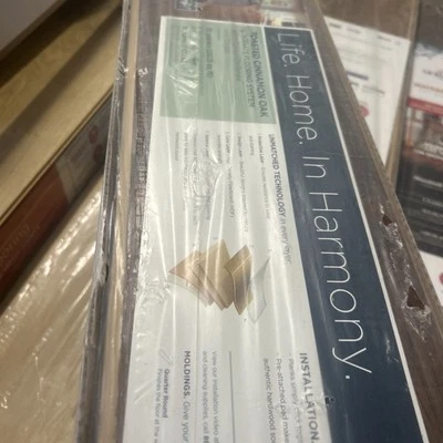 Suelo armónico roble canela tostado, nuevo, 20,15 pies cuadrados por caja, 10 tablones, Foto 1 de 4