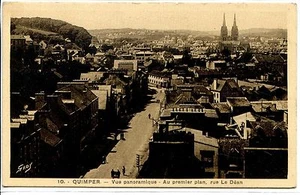 CP 29 FINISTERE - Quimper - Vue panoramique - Au premier plan, rue Le Déan - Picture 1 of 1