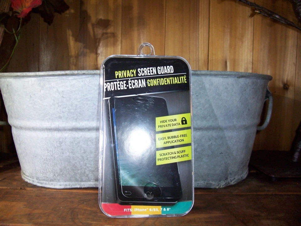 IPHONE PRIVACY SCREEN GUARD FOR IPHONE 6/6S 7 AND 8 CELL PHONE SCREEN PROTECTOR - Image 1 of 1