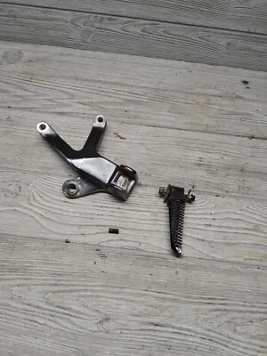 96-07 1998 Yamaha YZF600R Thundercat oem rear right foot peg mount footrest Foto 1 de 4