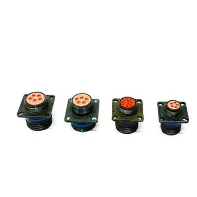 4 pcs ITT Matrix Circular Connector D38999/20WD5PN MS2746611585P D38999/20WC98SA - Image 1 of 4