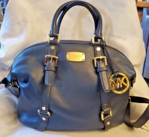Cartera Michael Kors Bedford Hebilla Azul Marino Guijarro Mediana - Imagen 1 de 7