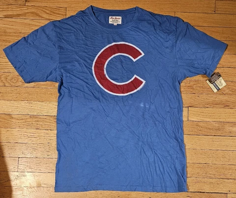 Red Jacket Chicago Cubs T-Shirt Unisex Size XL Cubbie Blue Red C Logo Cover