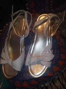 NICE LADIES ELLA SHOES LONDON WEDGE HEELED STRAP WHITE MULE SHOES,SIZE 5, NEW - Picture 1 of 6