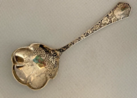 Antique Sterling SSMC Saart Bros. GRAPE 1905 Jelly Bonbon Preserve Spoon No Mono Cover