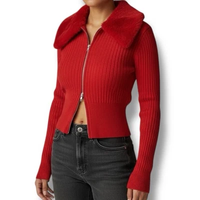 Suéter con capucha de piel sintética rojo sin límites y2k vintage años 90 y2k talla M Foto 1 de 4