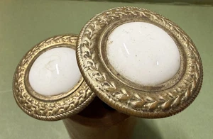 2 tiranti per tende vittoriane antiche del 1800 in vetro latte e ottone - grandi piani - Foto 1 di 9