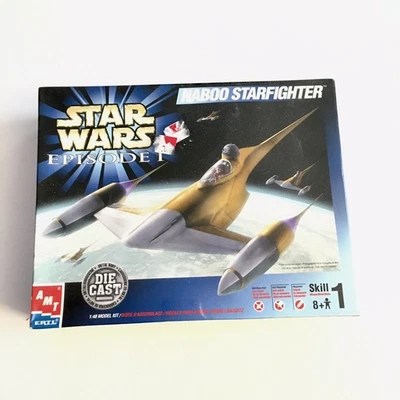 AMT 1/48 Star Wars Episode 1 Naboo StarFighter Model Kit - Image 1 of 4