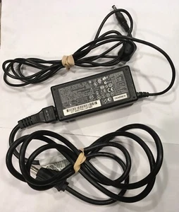 Genuine Compaq PA-1600-02 Laptop AC Adapter Power Supply Charger Cord OEM - Picture 1 of 4