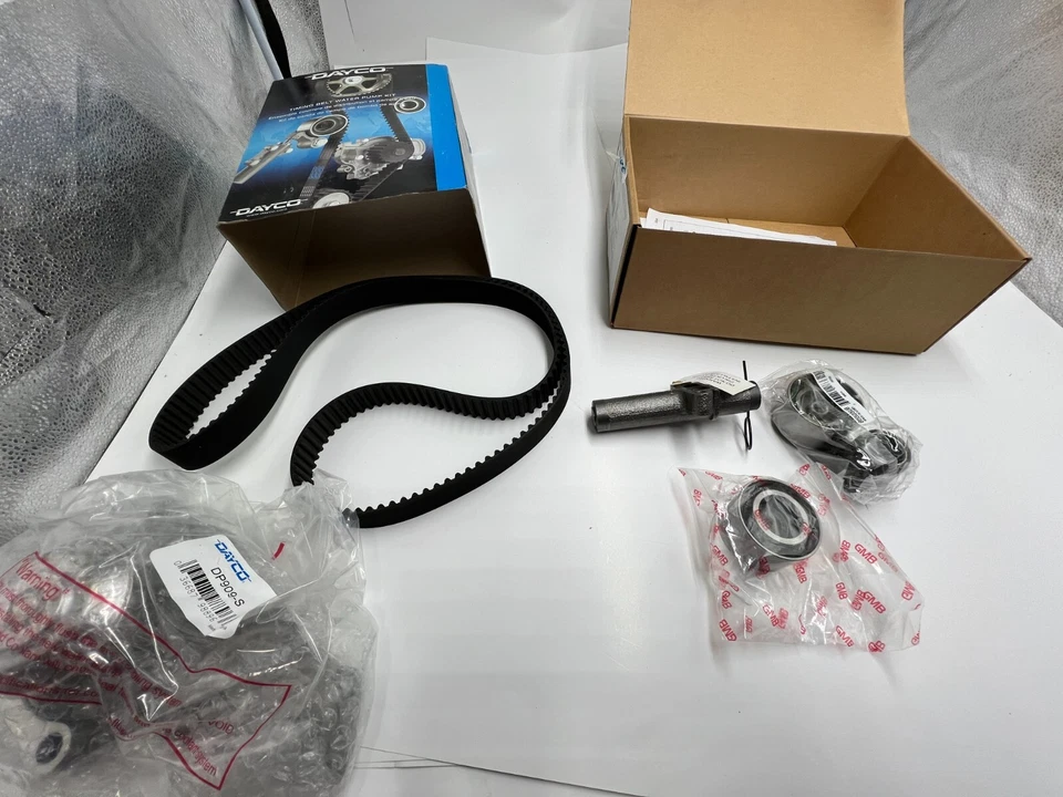 Correa de distribución de motor Dayco con bomba de agua WP286K1C para Honda Odyssey 2000-2004 Foto 1 de 4