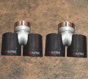 Puntas de escape universales de fibra de carbono simples a dobles Valvetronic Designs de 2,5/63 mm - Imagen 1 de 2