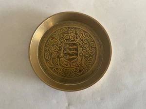 Vintage GUERNSEY Solid Brass Trinket Tray Dish Hand Engraved Handmade India KK - Picture 1 of 3