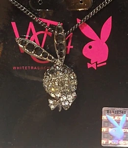 NUEVO CON ETIQUETAS Licencia Playboy Collar Sexy Caliente 18 pulgadas Collar Cabeza 3D Negro Sexy Regalo - Imagen 1 de 1