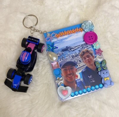 Tarjeta fotográfica Alpine Pierre Gasly + Franco Colapinto y llavero Lego Foto 1 de 2