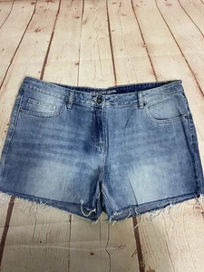 Women’s NEXT Blue Denim Summer Holiday Cut Off Shorts Size 16 - Picture 1 of 7