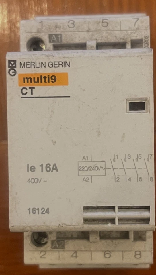Merlin Gerin (Schneider) Multi9 CT 16124 4 Pole 16A Contactor NO 400 Volt - Image 1 of 1