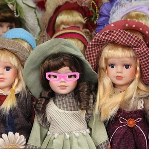 50 piezas Muñeca Mini Gafas Muñeca Muñeca Mini Gafas de Sol para Mini Muñeca Anteojos - Imagen 1 de 10