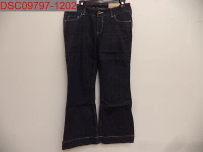 NUEVO CON ETIQUETAS - Pantalones de mezclilla acampanados de tiro bajo lavados oscuros para mujer Cato Petite, talla 10P, 14444236 Foto 1 de 4