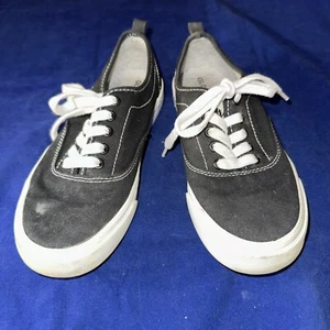 Black Sneakers Lace Up Kids Size 2 Clean, lightly used Skater Shoes School  - Picture 1 of 9