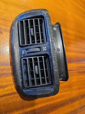 Toyota 4Runner 2003-2009 consola central ventilaciones traseras OEM P6832b202 Foto 1 de 3