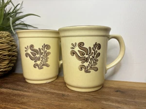 Set of 2 Pfaltzgraff Village 289 10oz Coffee/Tea Mug - Made in the USA - Picture 1 of 16