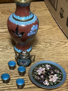 GROUP OF CHINESE CLOISONNÉ VASE AND MINI TEA SET - Picture 1 of 2