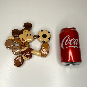 Vintage Tiki Legno Legno TOPOLINO CALCIO CALCIO 6,5" Insegna Arte da Parete Disneyland - Foto 1 di 8