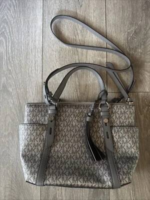 NUEVO SIN ETIQUETAS - Bolso de Mano Michael Kors Sullivan Pequeño Convertible con Correa Foto 1 de 4