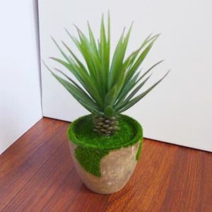 8" Height Green Agave Potted Artificial Plant Succulents With Pot - Picture 1 of 2