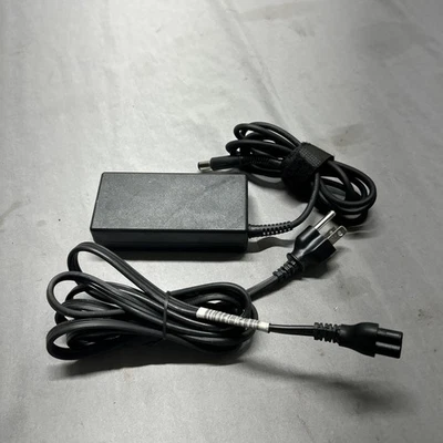 HP AC POWER ADAPTER TPC-LA58 65W 100-240V 1.6A 19.5A 3.33A - Image 1 of 4