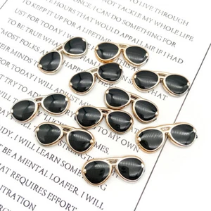 12Pcs Dollhouse Miniature Simulation Sunglass Model Phone Case DIY Accessori _in - Picture 1 of 7