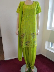 Readymade Indian Pakistani punjabi bollywood embellished 3pc Salwar Kameez 40 - Picture 1 of 3