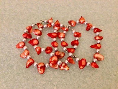 ( Lot of 3 ) Red Natural Mother of Pearl / Abalone Beaded 6 inch Clip Bracelets - Image 1 of 3