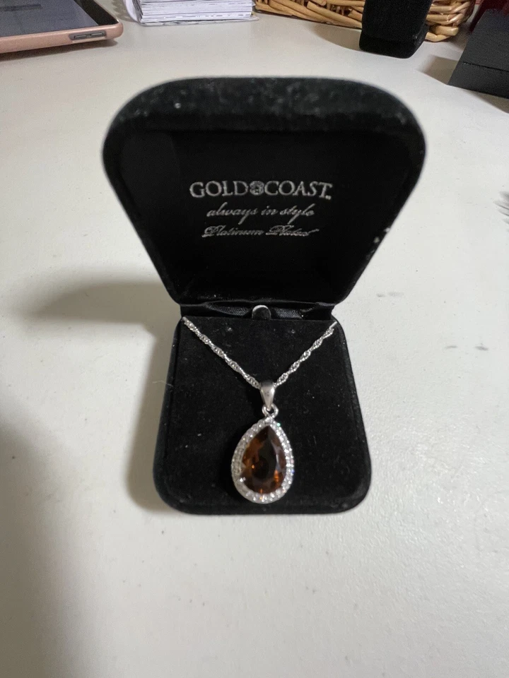 Colar Gold Coast PP com corrente L de 17,5 pol. novo na caixa - Imagem 1 de 4