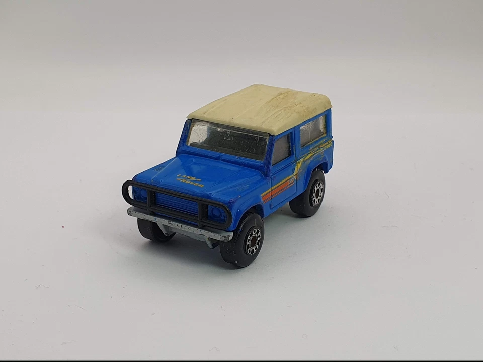 Land Rover Defender 90 Matchbox 1/60 Blu - Immagine 1 di 4