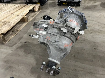 Infiniti QX80 2019 estuche de transferencia OEM  Foto 1 de 4