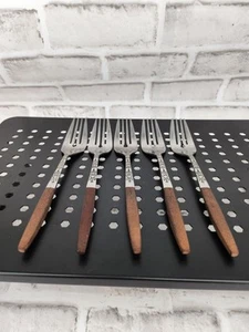 5 Piece Lot - Vintage Interpur Salad Forks - Faux Wood Brown Handle - See Photos - Picture 1 of 17