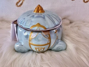 Disney Cinderella candle iridescent Blue Coach carriage Pumpkin spice scent New - Picture 1 of 5