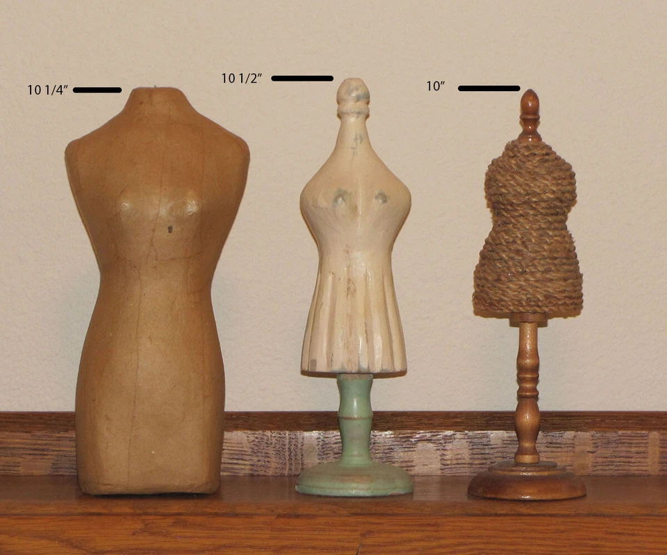 3 formas/maniquíes de vestido pequeños Foto 1 de 1