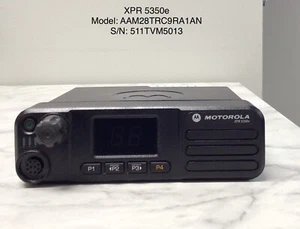 Motorola XPR5350e UHF 450-512 MHz 32ch 40w radio mobile AAM28TRC9RA1AN - Foto 1 di 2