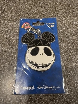 Disney Pesadilla antes de Navidad Jack Skellington Mickey Ears Lanyard Medalla NUEVO Foto 1 de 3