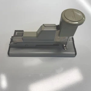 Swingline NO. Grapadora de alta resistencia 13 de metal beige pesado hecha en EE. UU. - Imagen 1 de 3