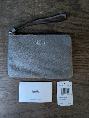 Muñequera Coach Corner con cremallera en cuero gris jaspeado grano cruzado 4"x6" Foto 1 de 4