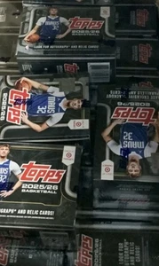 2025/26 Topps Basketball TARGET Exclusive Box, 20 Box Lot Cooper Flagg Factory  - Bild 1 von 1