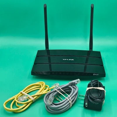 TP-Link N600 300 Mbps 4-Port 10/100 Wireless N Router (TL-WDR3500) With Cables - Image 1 of 4