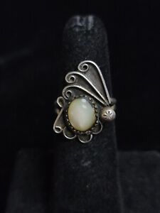 Ring Mop Signed Sz. 5.25 #S33/17 Vintage Sterling Silver Native American Navajo