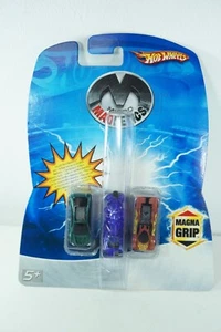 Hot Wheels Micro Madnetics Magna Grip Set di 3 Veicoli su Scheda 2006 Macchine - Foto 1 di 7